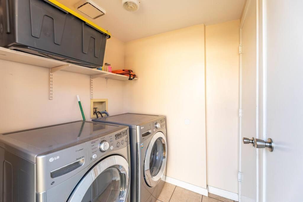 A+ 2 Bedroom Victorian Home Away From Home ساكرامنتو المظهر الخارجي الصورة